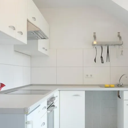 Apartment Exklusive Stadtoase Mit Panoramablick Naehe Hauptbahnhof *
